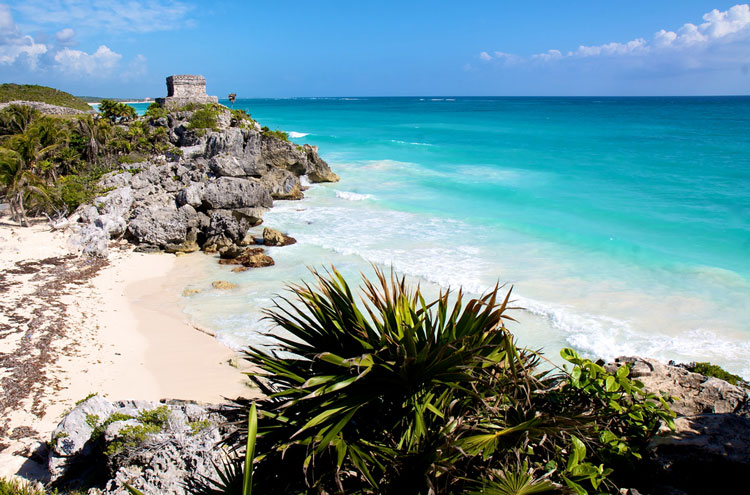 Tulum, and Coba to Yaxuna
Mayan Ruins abover Blue Waters - © By Flickr user RobSchenk
