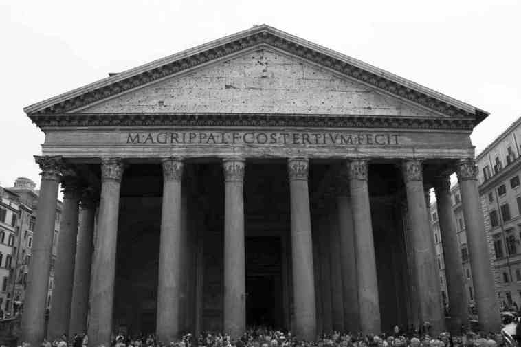 Matthew Kneale's Rome Walks
The Pantheon - © By Flickr user come cane in autostrada