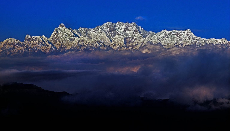 Kangchenjunga from Nepal
Kangchenjunga from the West - © flickr- Richard Droker