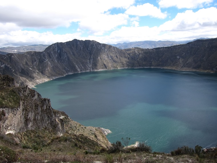 Lake Quilotoa to Chugchillan, Ecuador, Central Andes:Quilotoa Area I ...